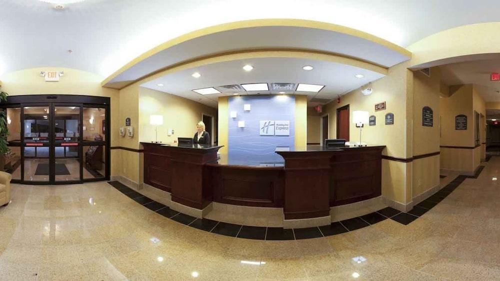 Holiday Inn Express Hotel & Suites Cleveland-Richfield By Ihg Brecksville Bagian luar foto