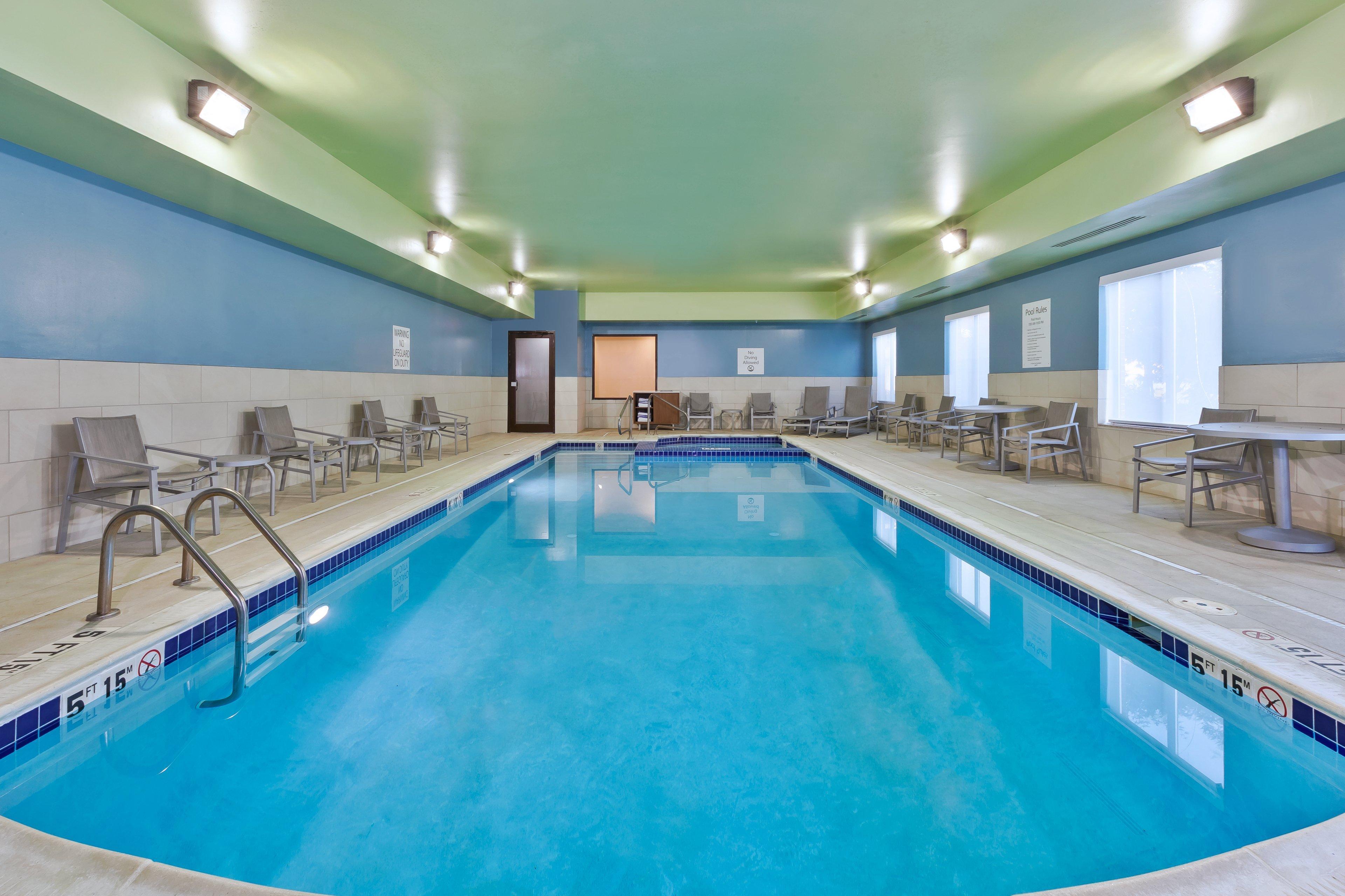 Holiday Inn Express Hotel & Suites Cleveland-Richfield By Ihg Brecksville Bagian luar foto