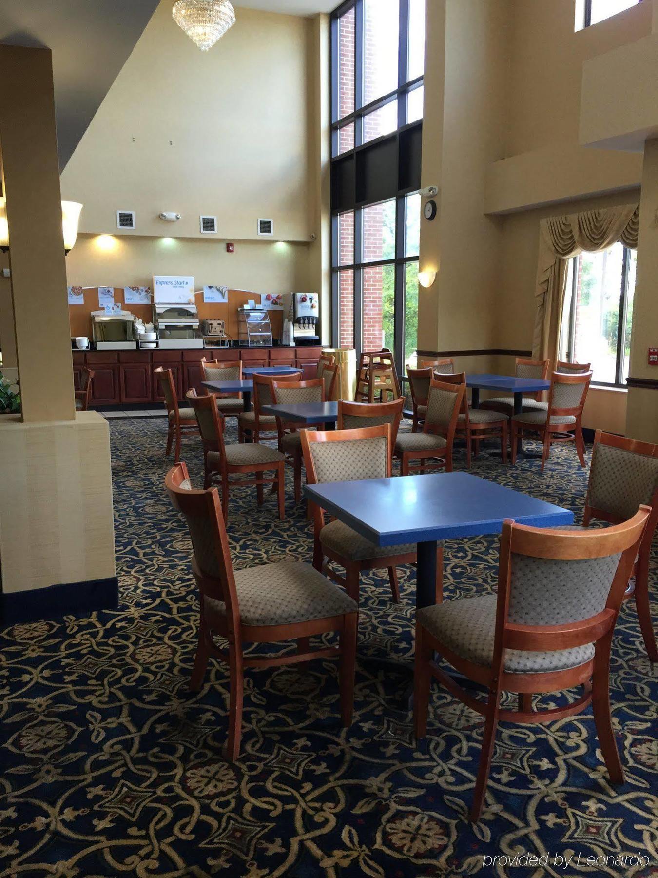 Holiday Inn Express Hotel & Suites Cleveland-Richfield By Ihg Brecksville Bagian luar foto